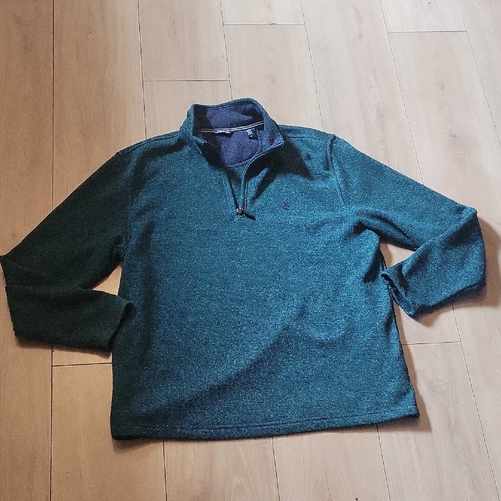 Izod Green V-Neck Sweater with Long Sleeves